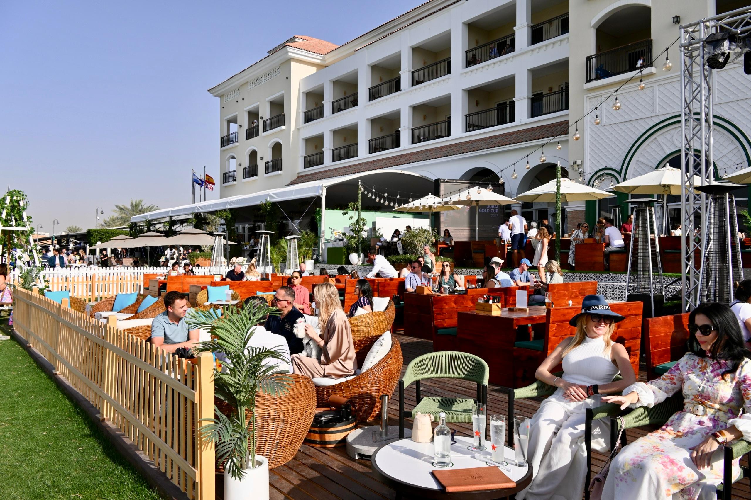Horse & Hound Terrace